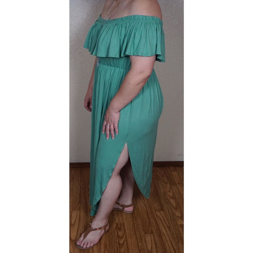 Plus size off the shoulder dress w/ slits